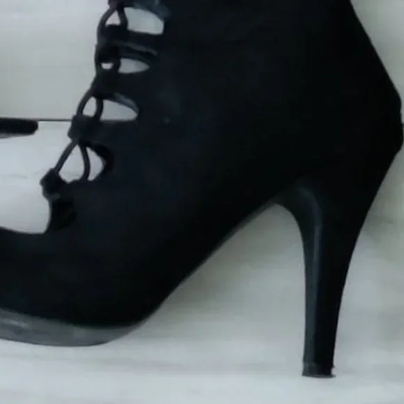 Wild Diva Suede Boots - Picture 4 of 4